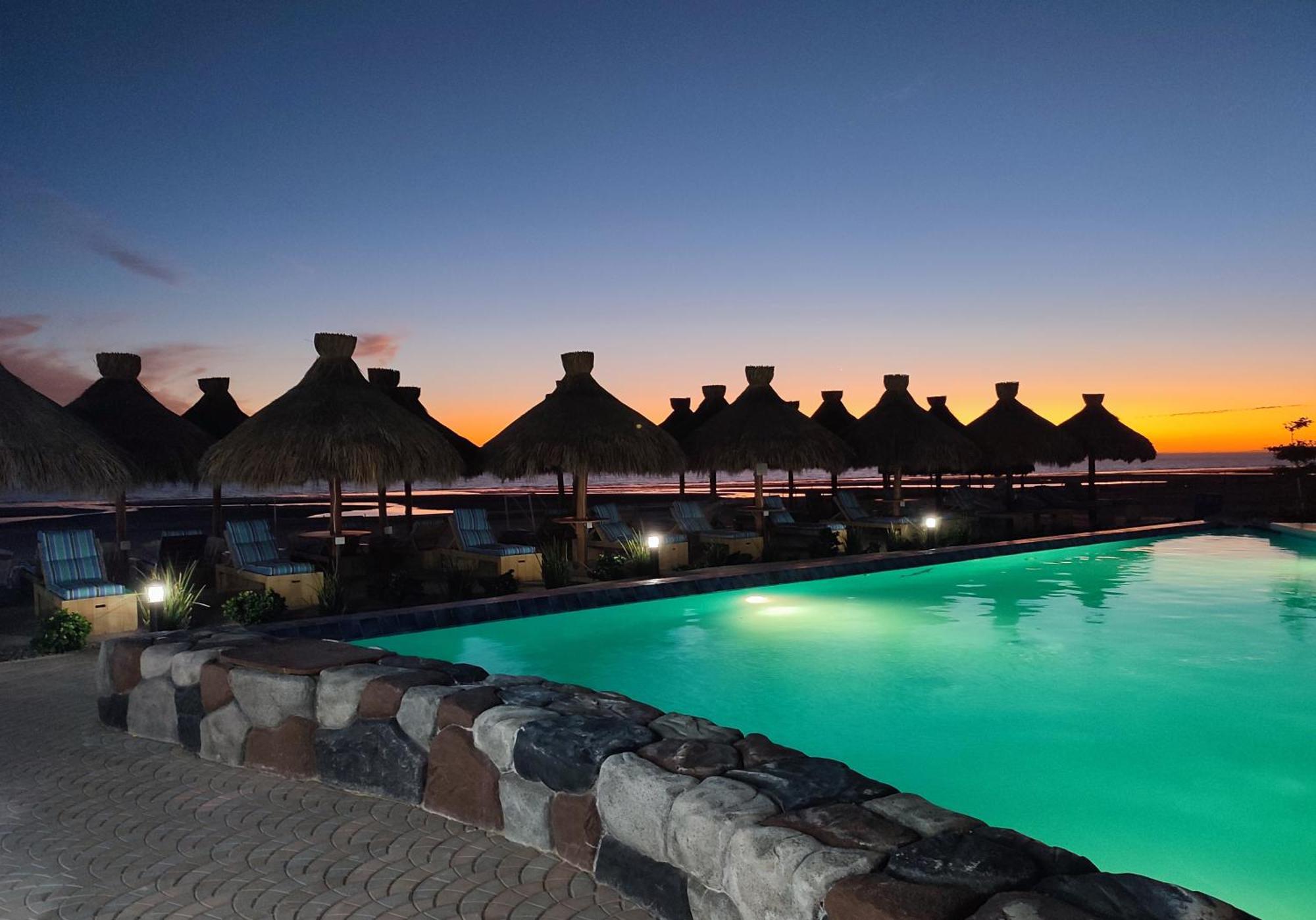 Playa Azul Resort Playa Encanto 외부 사진